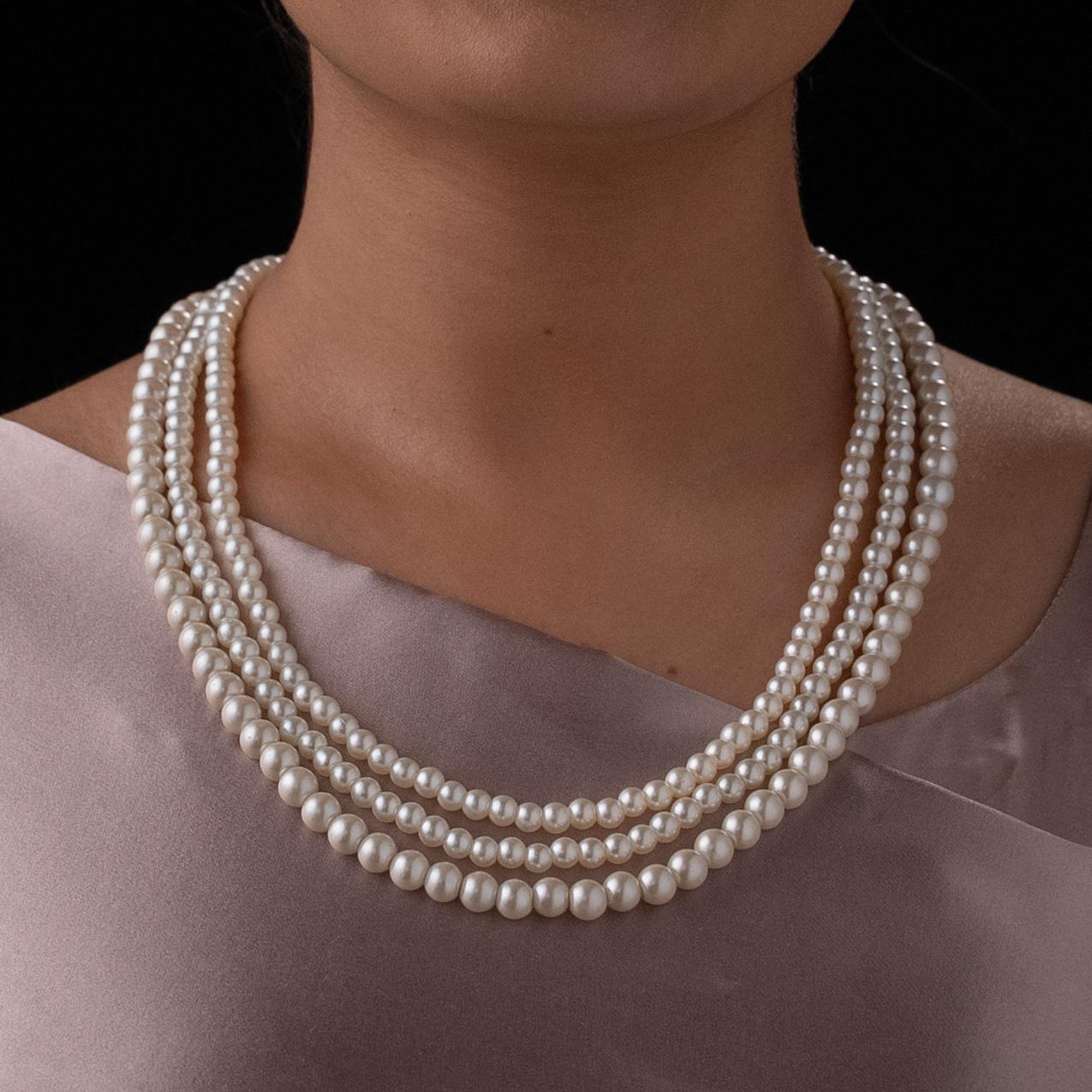 White Beauty Three layer Necklace – Shajgoj