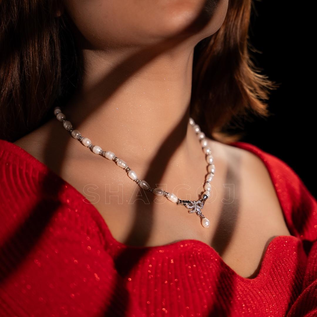 Pearl Necklace with Pookie Locket – Shajgoj