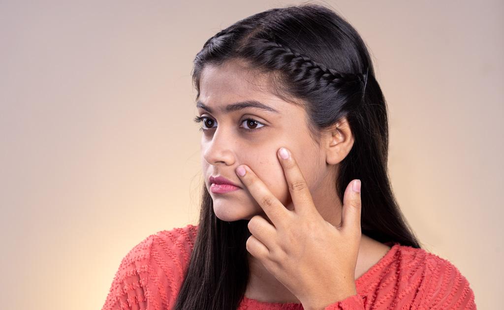 ফেইসের পোরস বড় হয়ে যায় কোন ৯টি ভুলের কারণে?