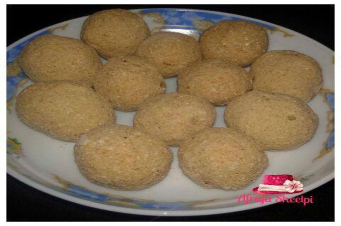 ছেলেবেলার নানুর বাড়ির চালের নাড়ু