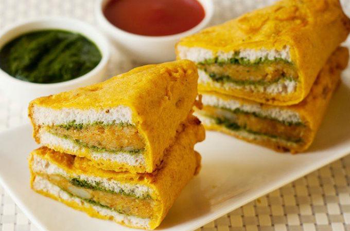 শীতের বিকেলে গরম গরম পাউরুটির পাকোড়া