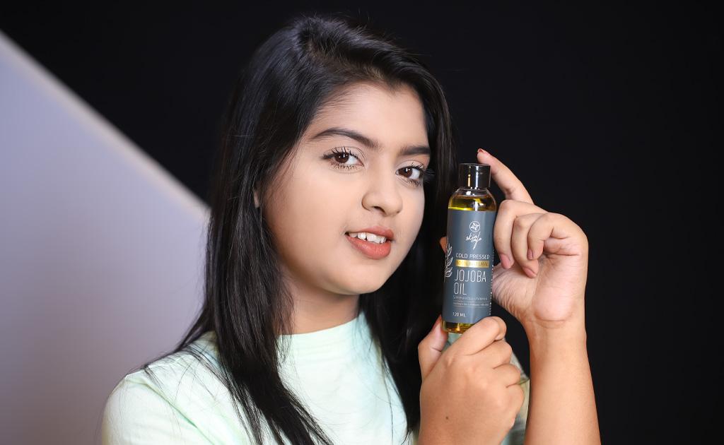 জোজোবা অয়েল এর ৫টি অ্যামেজিং স্কিনকেয়ার বেনিফিটস