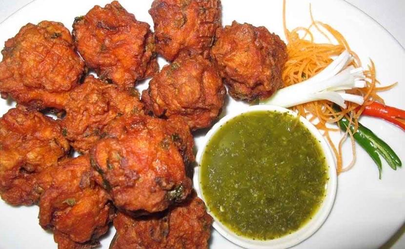চিংড়ির পুরে পুঁই পাকোড়া