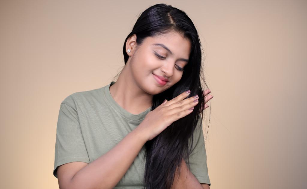 ড্যানড্রাফ ফ্রি ও শাইনি চুলের জন্য অলিভ অয়েলের ম্যাজিক