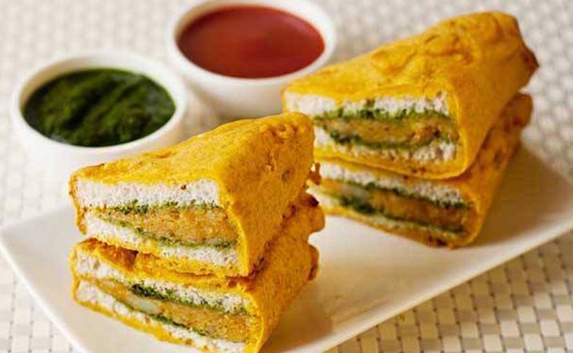চিকেন এন্ড ব্রেড টোস্ট