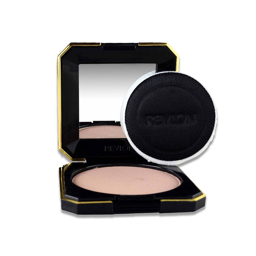 Revlon Touch & Glow Moisturising Powder Ivory Matte – 12gm