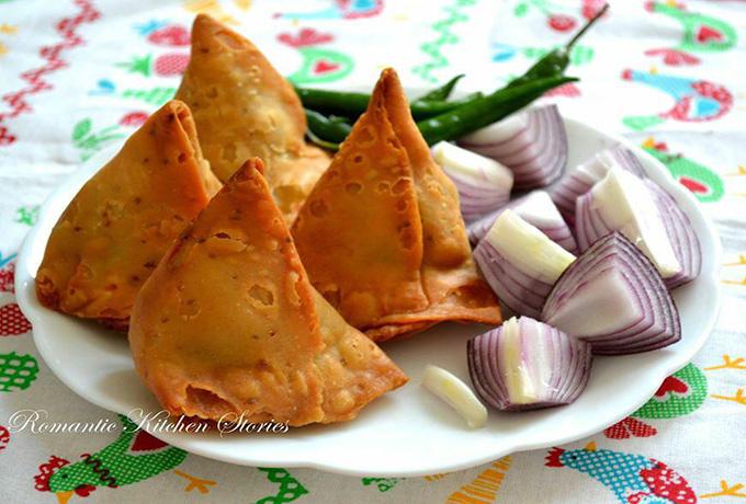 বিকেলের নাশতায় সিঙ্গারা