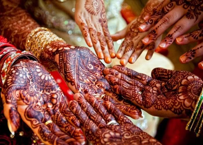 মেহেদির রঙ গাঢ় এবং হালকা করার নিয়ম